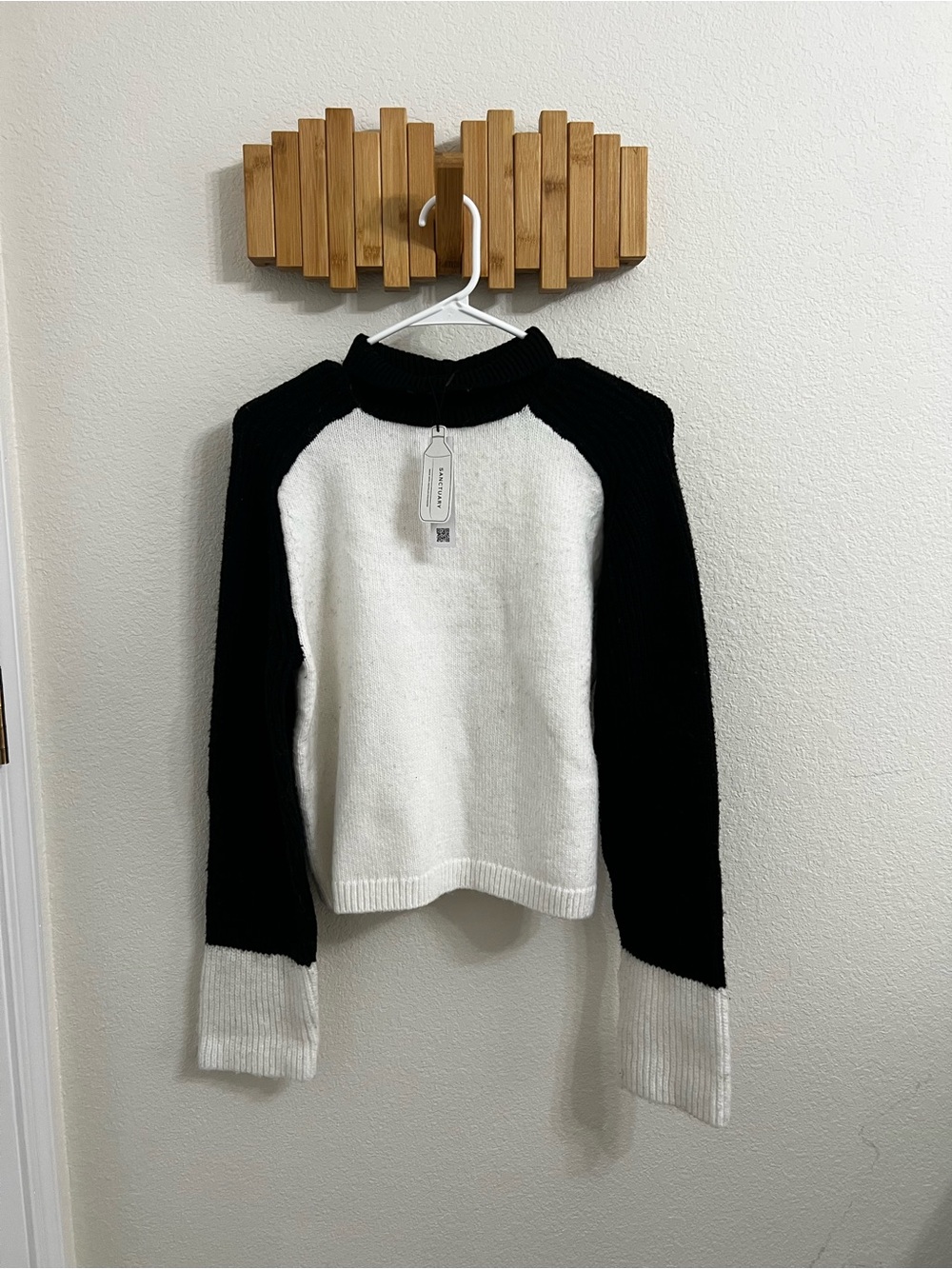Sanctuary Black and White Ribbed Crew Sweater